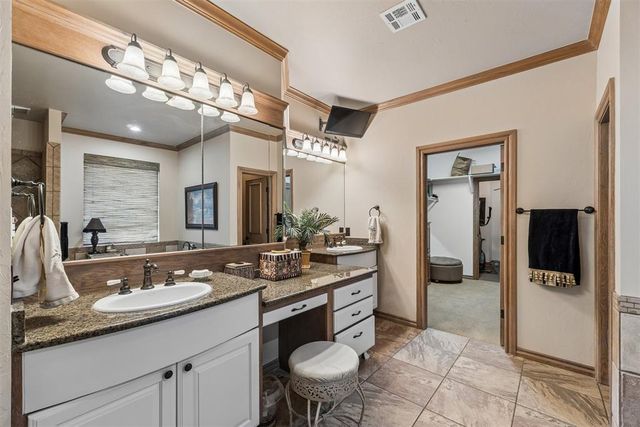 3100 Sawgrass Road, Edmond, OK 73034
