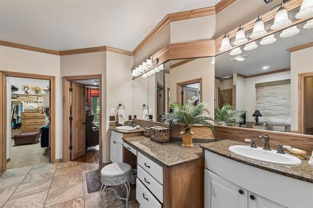 3100 Sawgrass Road, Edmond, OK 73034