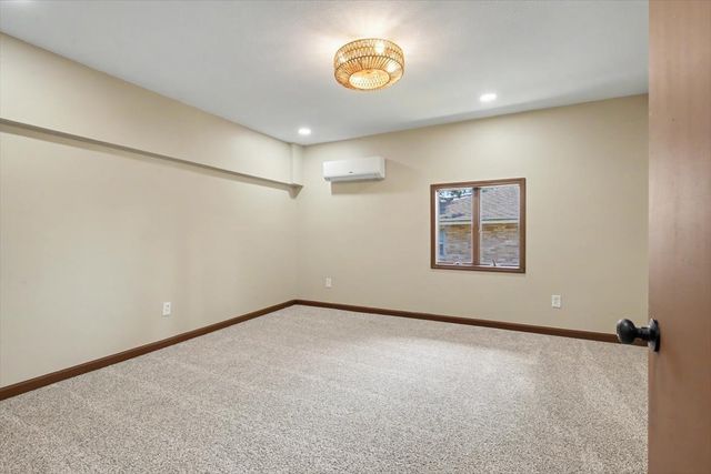 2 Walton Place, Normal, IL 61761