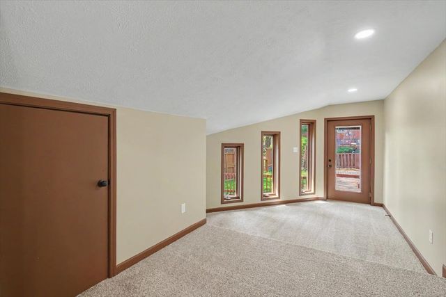 2 Walton Place, Normal, IL 61761