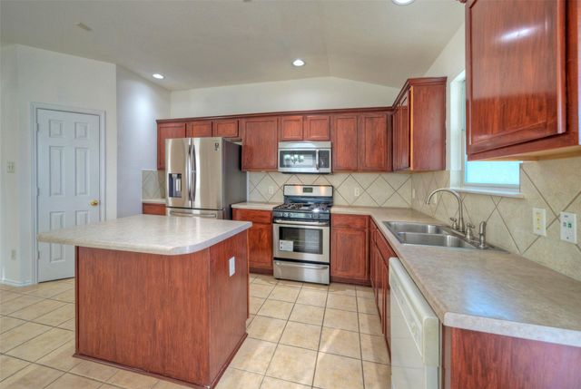 14609 Lipton LN, Pflugerville, TX 78660