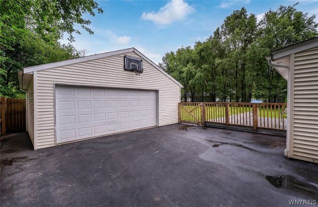 1093 Clearvue Drive, Alden, NY 14004