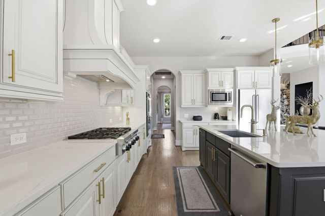 5811 Stratton Woods Drive, Spring, TX 77389