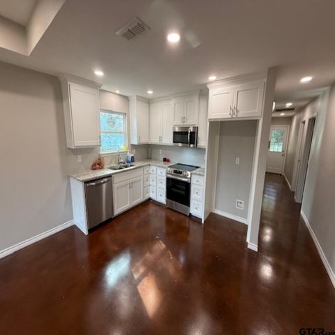 336 Timberline Dr, Bullard, TX 75757