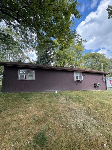 843 W Windsor Avenue, Crete, IL 60417