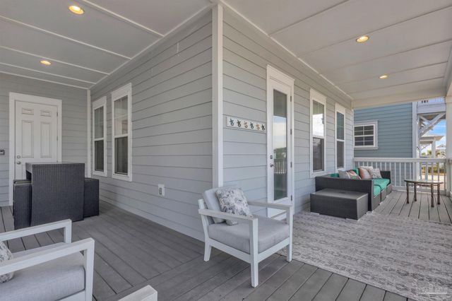 1499 Seaside Cir, Navarre Beach, FL 32566