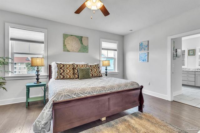 1499 Seaside Cir, Navarre Beach, FL 32566