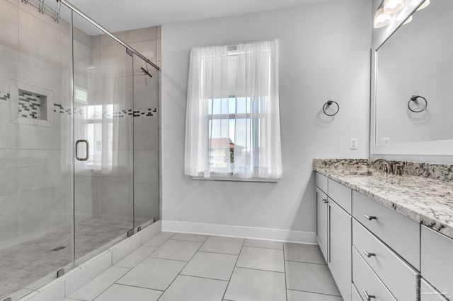 1499 Seaside Cir, Navarre Beach, FL 32566