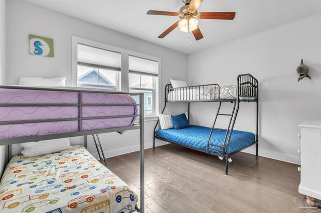 1499 Seaside Cir, Navarre Beach, FL 32566