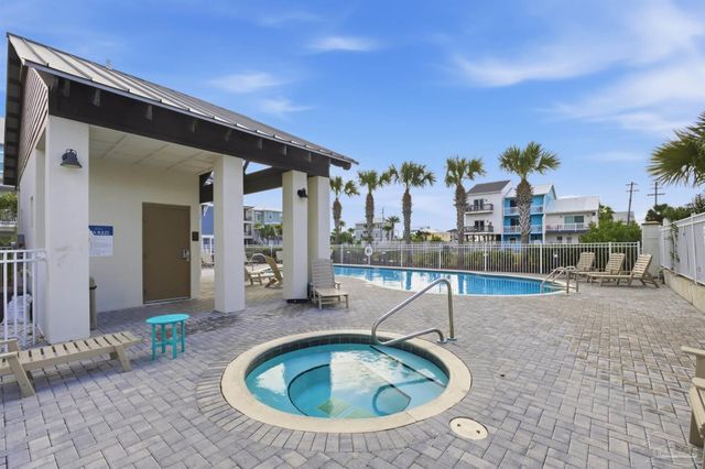 1499 Seaside Cir, Navarre Beach, FL 32566