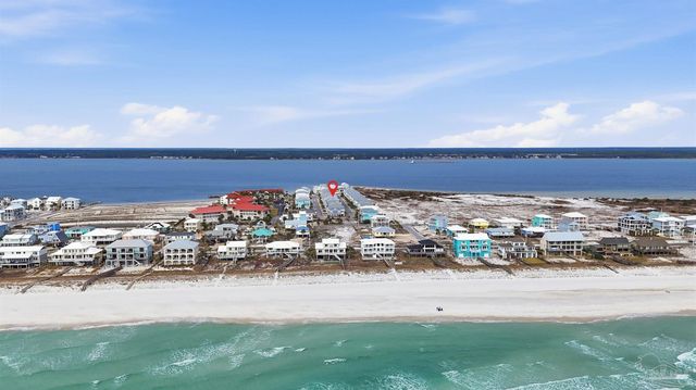 1499 Seaside Cir, Navarre Beach, FL 32566