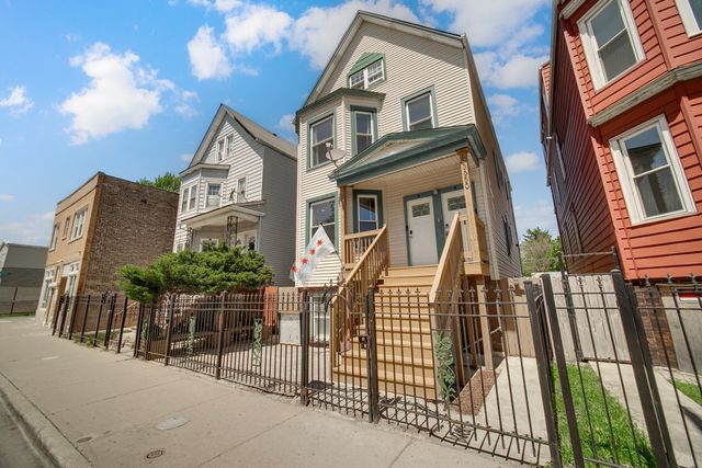 3850 W Diversey Avenue, Chicago, IL 60647