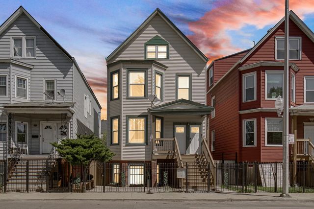 3850 W Diversey Avenue, Chicago, IL 60647
