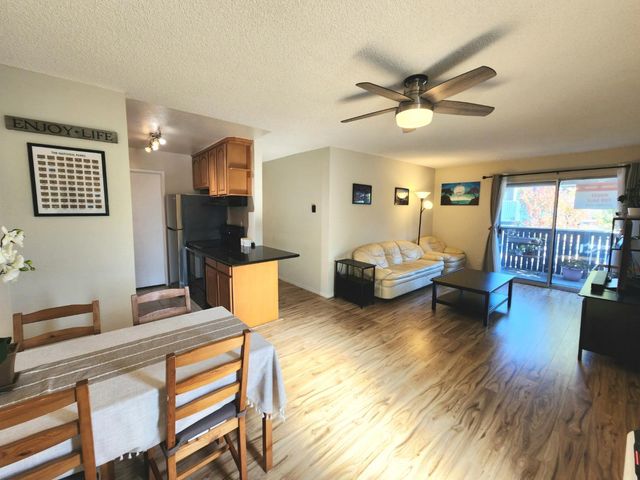 1126 NW Cherry Avenue 136, San Bruno, CA 94066