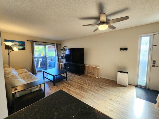 1126 NW Cherry Avenue 136, San Bruno, CA 94066