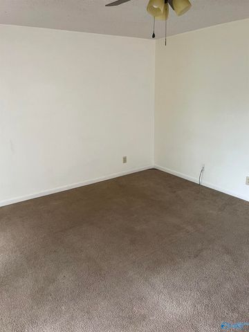 6209 Friar Tuck Drive C, Huntsville, AL 35806