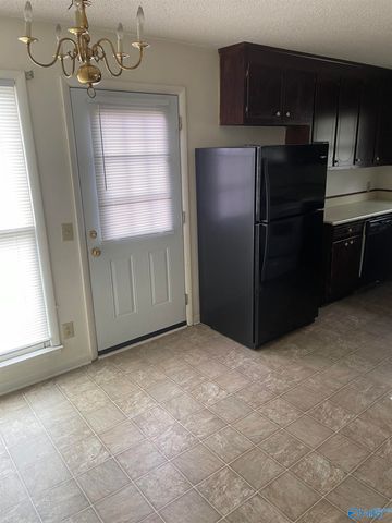 6209 Friar Tuck Drive C, Huntsville, AL 35806