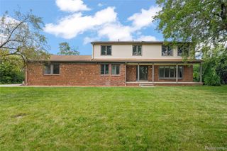 9325 N Ridge Road, Plymouth Charter Township, MI 48170