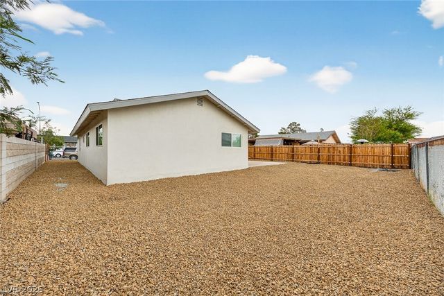 3651 Bear Creek Drive, Las Vegas, NV 89115