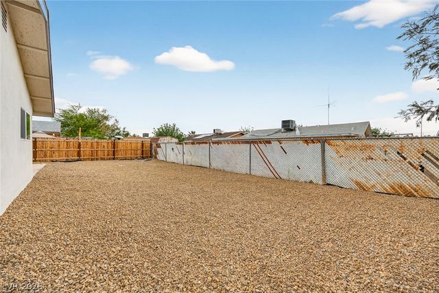 3651 Bear Creek Drive, Las Vegas, NV 89115