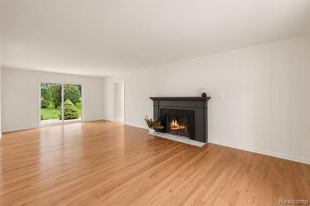 5600 Woodwind Drive, Bloomfield Hills, MI 48301