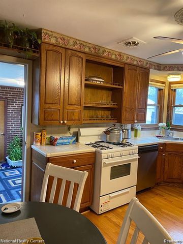 2000 Byrd Street, Dearborn, MI 48124