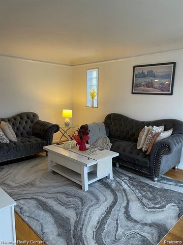 2000 Byrd Street, Dearborn, MI 48124