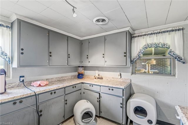 797 Hill Everhart Road, Lexington, NC 27295