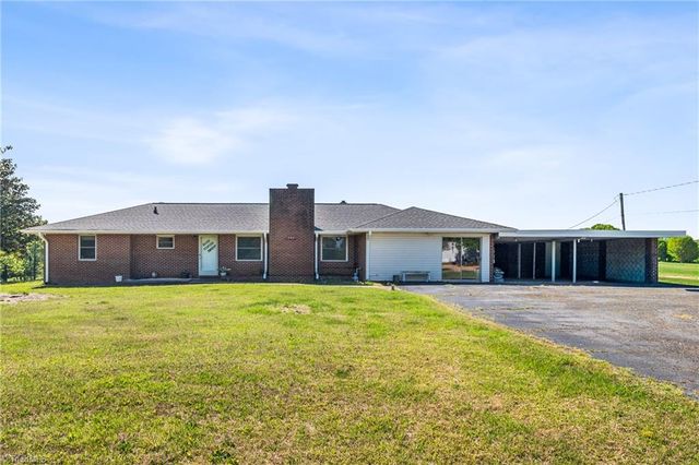 797 Hill Everhart Road, Lexington, NC 27295