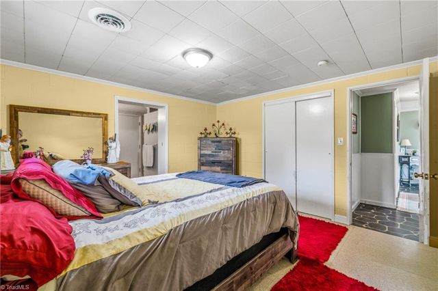 797 Hill Everhart Road, Lexington, NC 27295