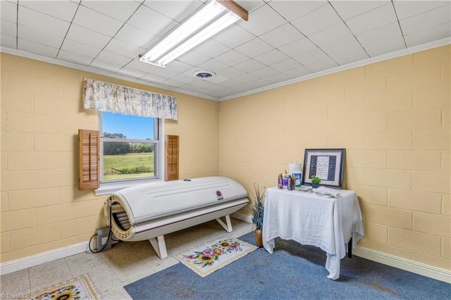 797 Hill Everhart Road, Lexington, NC 27295