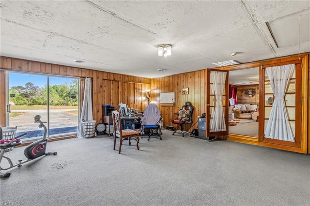 797 Hill Everhart Road, Lexington, NC 27295