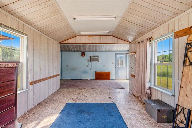 797 Hill Everhart Road, Lexington, NC 27295