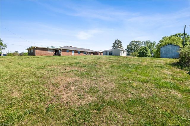 797 Hill Everhart Road, Lexington, NC 27295