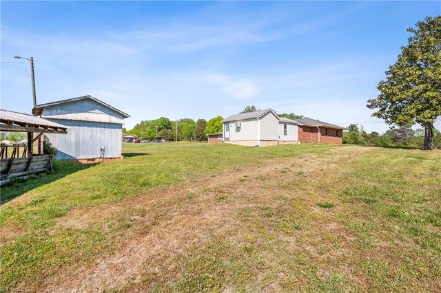 797 Hill Everhart Road, Lexington, NC 27295