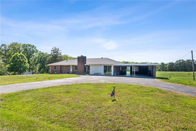 797 Hill Everhart Road, Lexington, NC 27295
