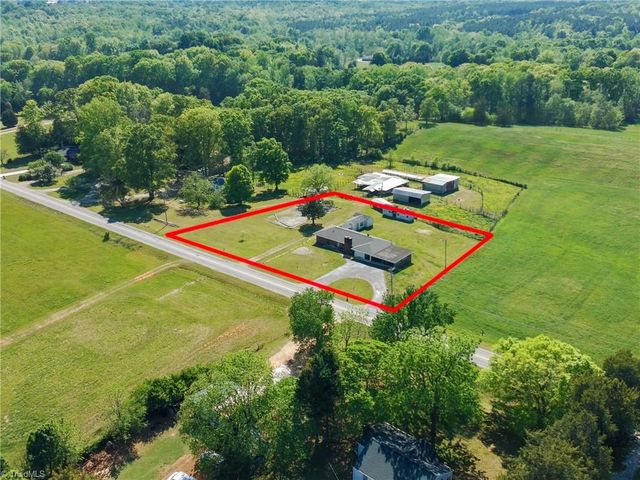797 Hill Everhart Road, Lexington, NC 27295