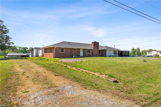 797 Hill Everhart Road, Lexington, NC 27295