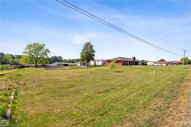 797 Hill Everhart Road, Lexington, NC 27295