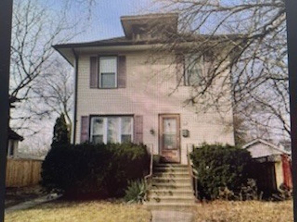 805 N CUYLER Avenue, Oak Park, IL 60302
