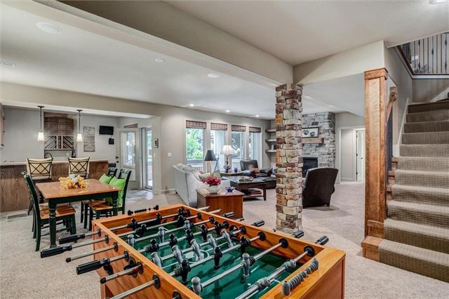 9111 W 157th Terrace, Overland Park, KS 66221