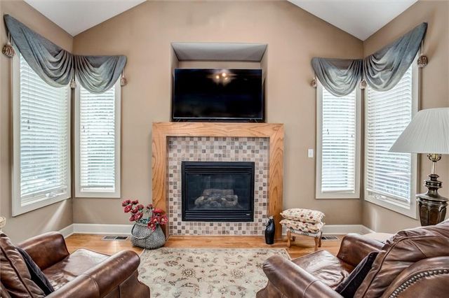 9111 W 157th Terrace, Overland Park, KS 66221