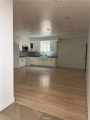 1122 E 94th Street, Los Angeles, CA 90002