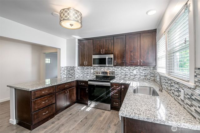 1716 E Main Street, Auburn, WA 98002