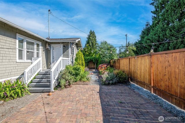 1716 E Main Street, Auburn, WA 98002