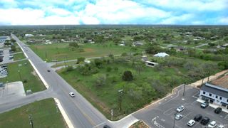 408 Bluebonnet, La Vernia, TX 78121