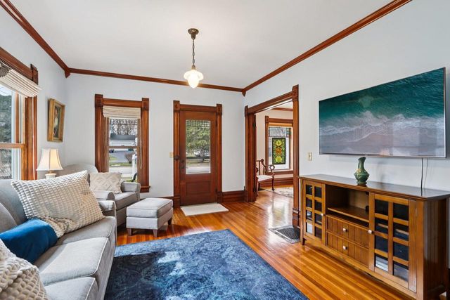 725 S Main Street, Poynette, WI 53955