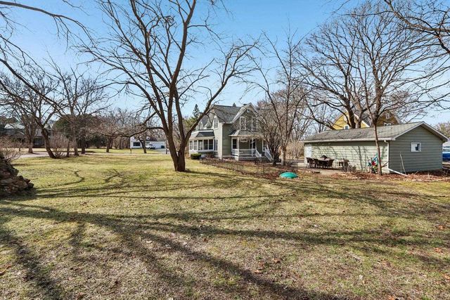 725 S Main Street, Poynette, WI 53955