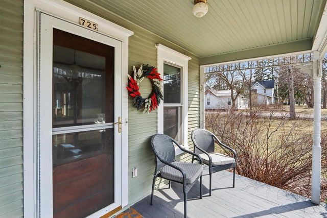 725 S Main Street, Poynette, WI 53955