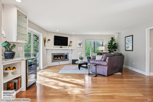 5146 Vista Grande Dr, Santa Rosa, CA 95403